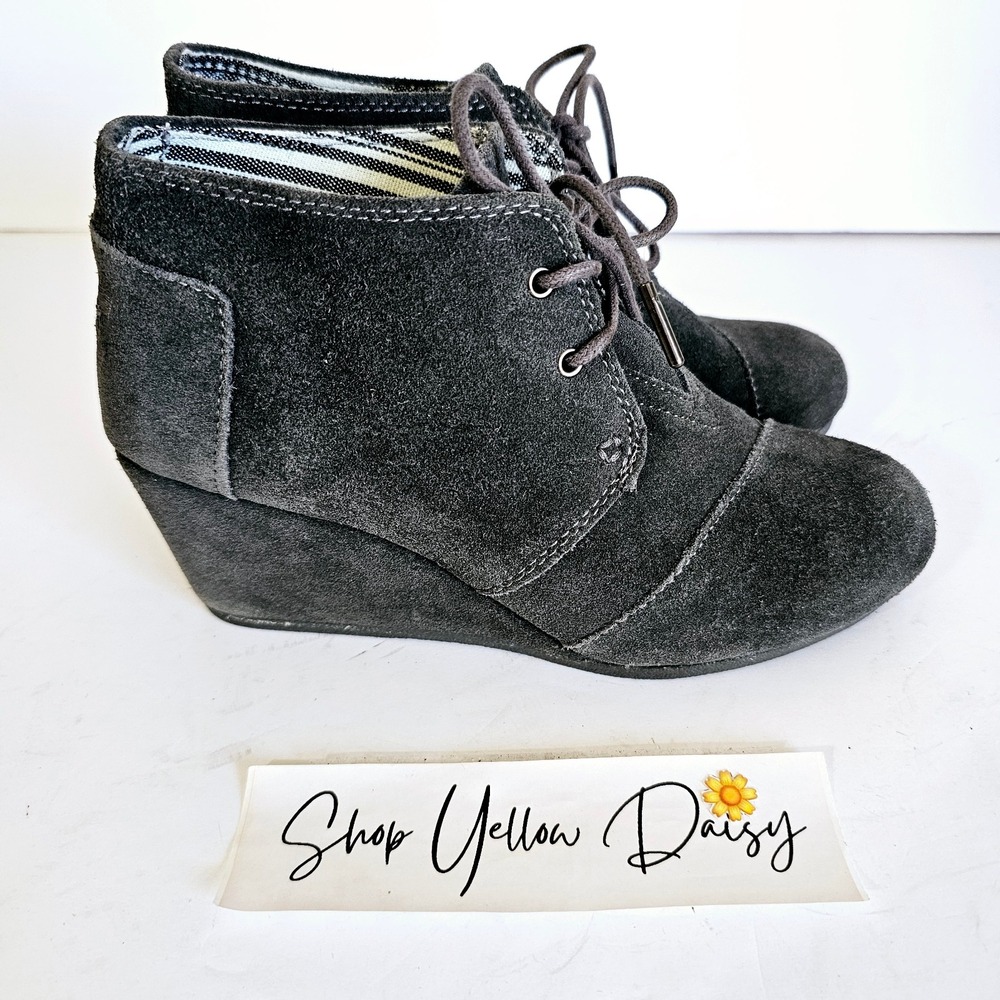 TOMS Charcoal Grey Suede Desert Wedge Lace Up Ankle Booties 8 Boho Casual